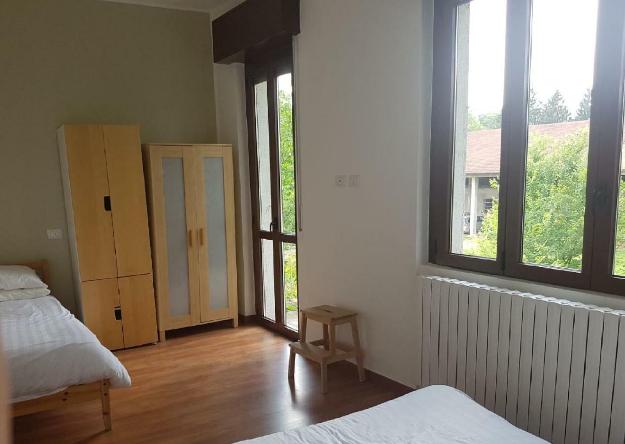 Le Case Nel Bosco Vanzago Exterior photo
